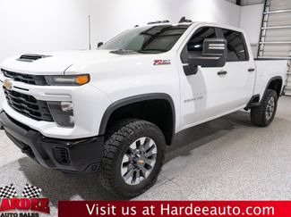 Used 2024 Chevrolet Silverado 2500 Custom w/ Custom Value Package AWD/4WD video 2