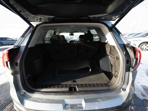 Used 2023 GMC Terrain SLE w/ Driver Convenience Package image 28