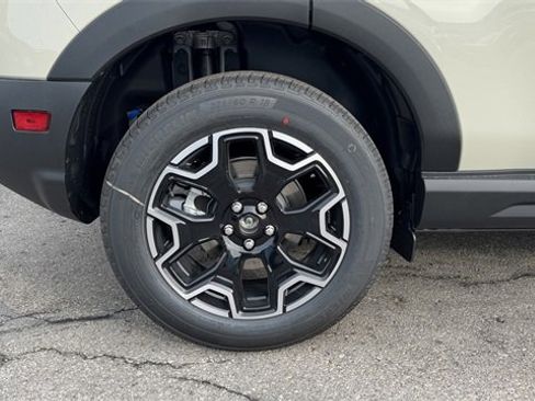 New 2025 Ford Bronco Sport Outer Banks w/ Outer Banks Tech Package+ image 9