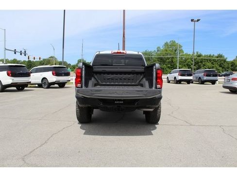 Used 2024 Chevrolet Colorado ZR2 w/ ZR2 Convenience Package III AWD/4WD image 15
