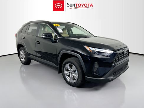 Used 2025 Toyota RAV4 XLE w/ Convenience Package FWD image 1