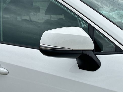 Used 2021 Toyota RAV4 LE image 8