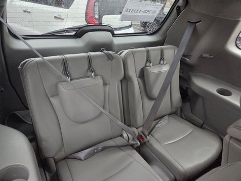 Used 2013 Toyota Highlander Limited image 12