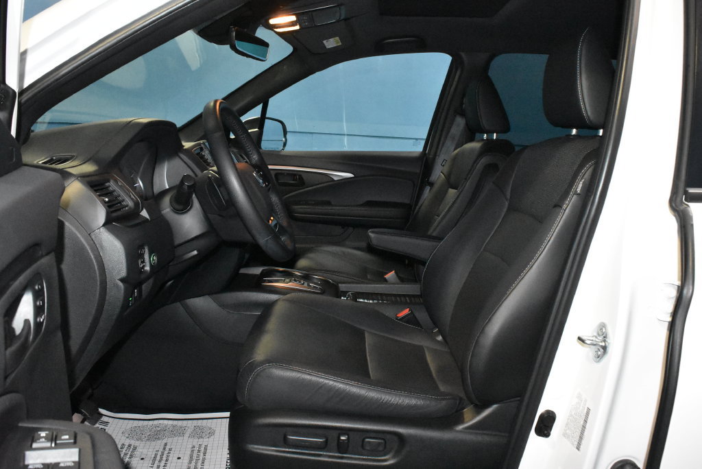 Used 2023 Honda Passport EX-L image 9