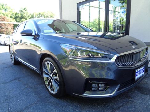 Used 2019 Kia Cadenza Technology FWD image 3