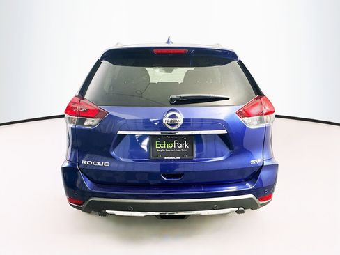 Used 2020 Nissan Rogue SV image 7