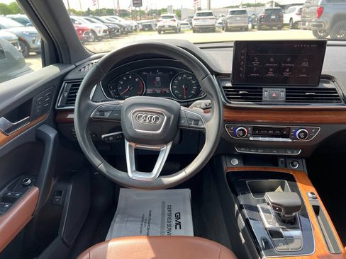 Used 2023 Audi Q5 2.0T Premium w/ Convenience Package AWD/4WD image 38