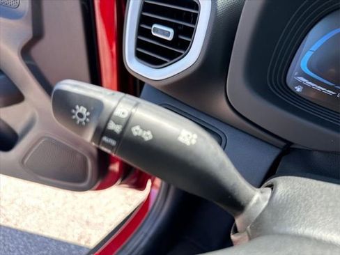 New 2025 Hyundai Venue Limited image 10