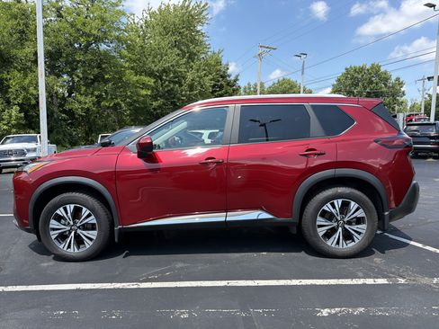 Used 2023 Nissan Rogue SV w/ SV Premium B Package AWD/4WD image 4