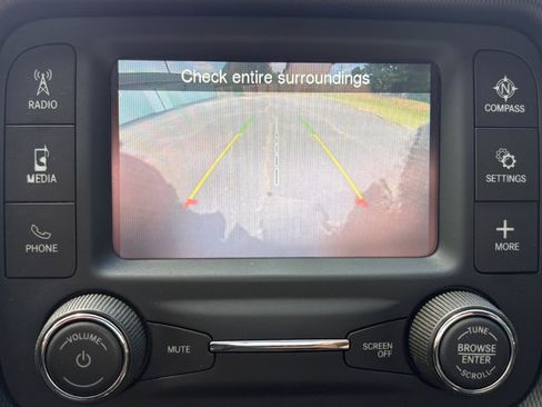 Used 2021 Jeep Wrangler Sport AWD/4WD image 17
