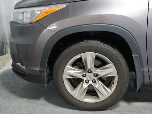 Used 2014 Toyota Highlander Limited AWD/4WD image 5
