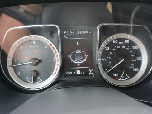Used 2016 Nissan Titan Platinum Reserve AWD/4WD image 12