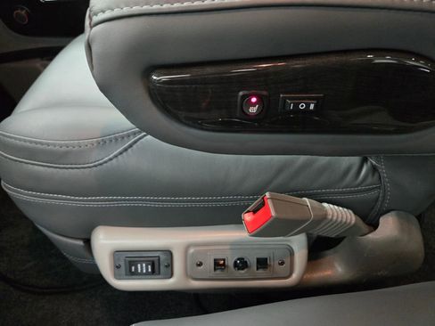 New 2025 GMC Savana 2500 w/ Driver Convenience Package image 21