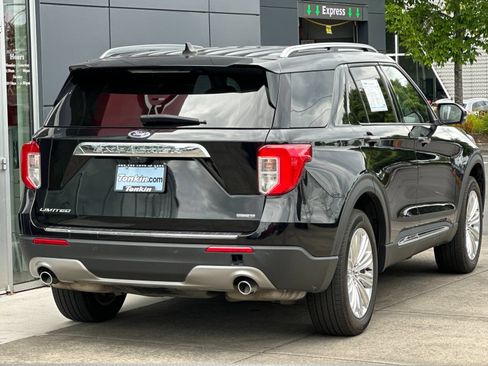 Used 2022 Ford Explorer Limited w/ Hybrid Equipment Group 310A AWD/4WD image 3