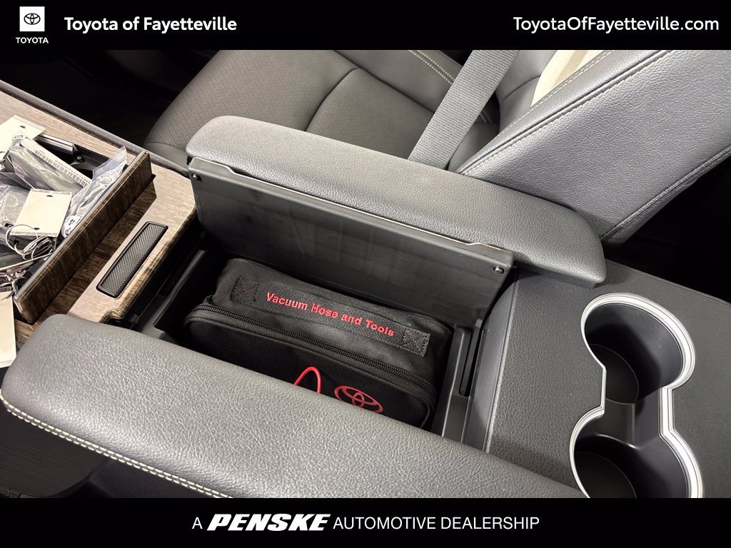 New 2026 Toyota Sienna Platinum AWD/4WD image 37