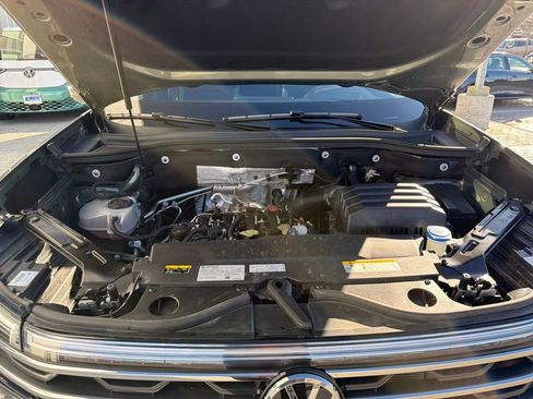 Used 2024 Volkswagen Atlas Peak Edition SEL image 24