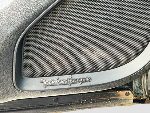 Used 2018 Nissan Titan PRO-4X w/ Pro-4x Convenience Package image 19