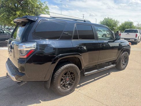 Used 2022 Toyota 4Runner TRD Off-Road Premium image 5