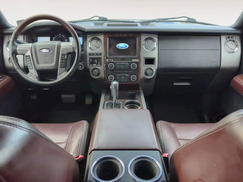 Used 2016 Ford Expedition EL Platinum image 3