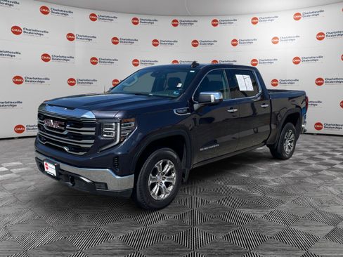 Used 2025 GMC Sierra 1500 SLT AWD/4WD image 1