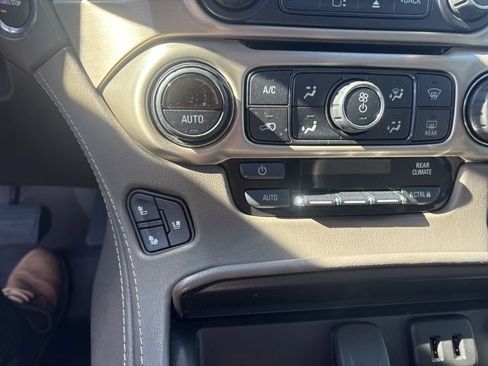 Used 2019 GMC Yukon XL Denali w/ Denali Ultimate Package AWD/4WD image 35