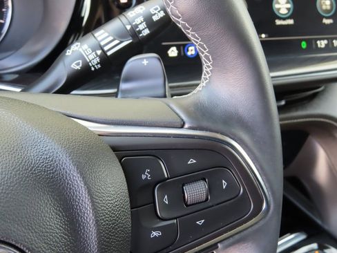 Certified 2023 Buick Envision Essence w/ Sport Touring Package image 23