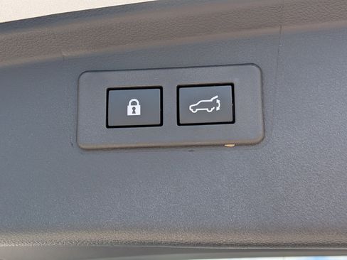 Certified 2025 Subaru Outback Limited AWD/4WD image 14