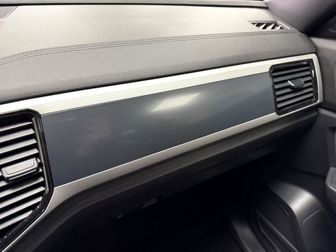 Used 2021 Volkswagen Atlas Cross Sport SEL Premium R-Line image 24