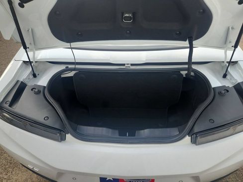 Used 2018 Chevrolet Camaro LT RWD image 28