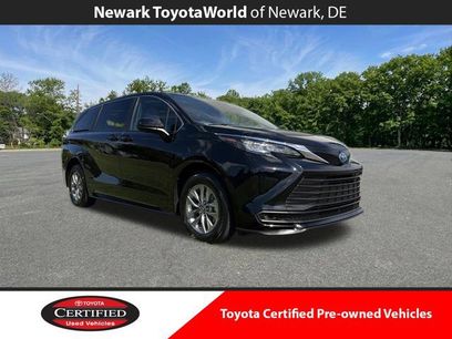 Used 2025 Toyota Sienna LE