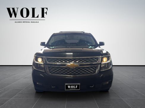 Used 2017 Chevrolet Suburban LT w/ LT Signature Package AWD/4WD image 1