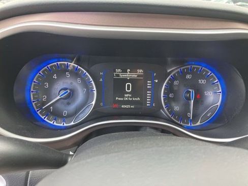 Used 2024 Chrysler Voyager LX FWD image 15