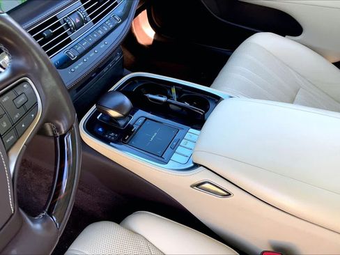 Used 2018 Lexus LS 500 AWD w/ Interior Upgrade Package image 17