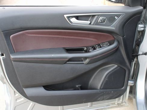 Used 2020 Ford Edge Titanium w/ Equipment Group 301A image 20