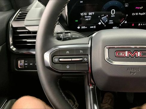 Used 2025 GMC Acadia AT4 w/ Luxury Package AWD/4WD image 27