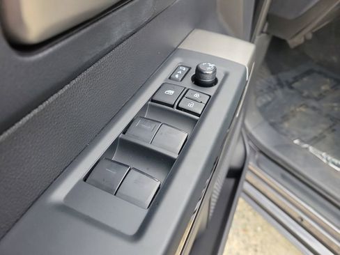 Used 2025 Toyota Tundra Limited image 16