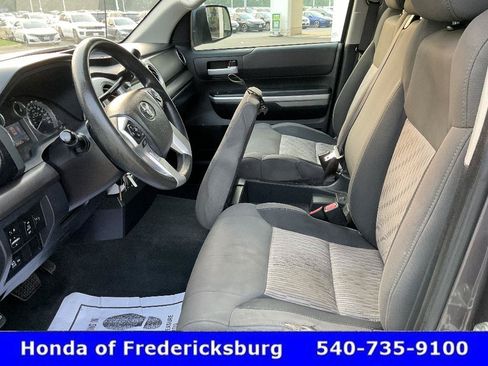 Used 2017 Toyota Tundra SR5 AWD/4WD image 28