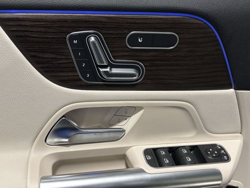 New 2026 Mercedes-Benz GLA 250 image 12