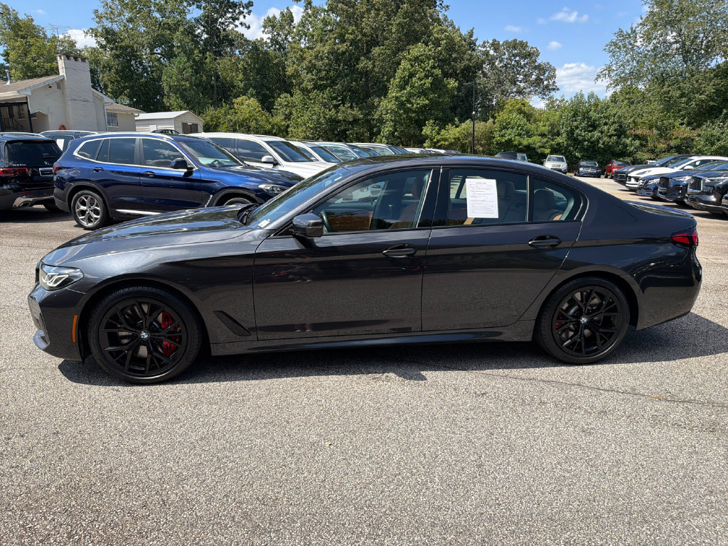 Used 2023 BMW 540i w/ M Sport Package RWD image 4