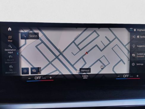 Used 2024 BMW M440i Convertible w/ Premium Package image 17