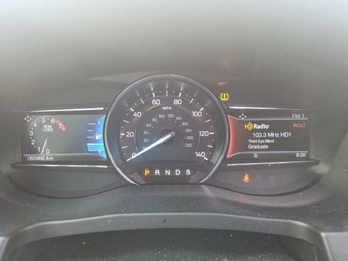 Used 2019 Ford Explorer Limited w/ Ford Safe & Smart Package FWD image 44
