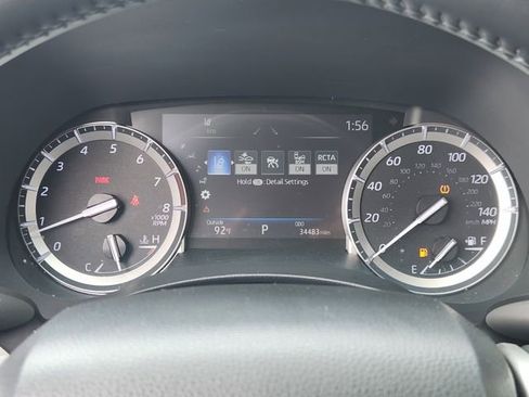 Used 2022 Toyota Highlander XLE FWD image 11