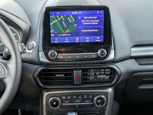 Used 2020 Ford EcoSport SES image 18