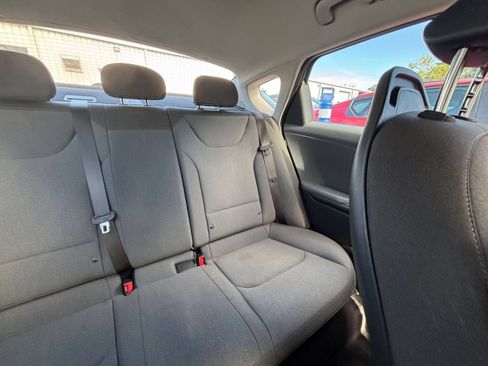 Used 2025 Kia K4 FWD image 36
