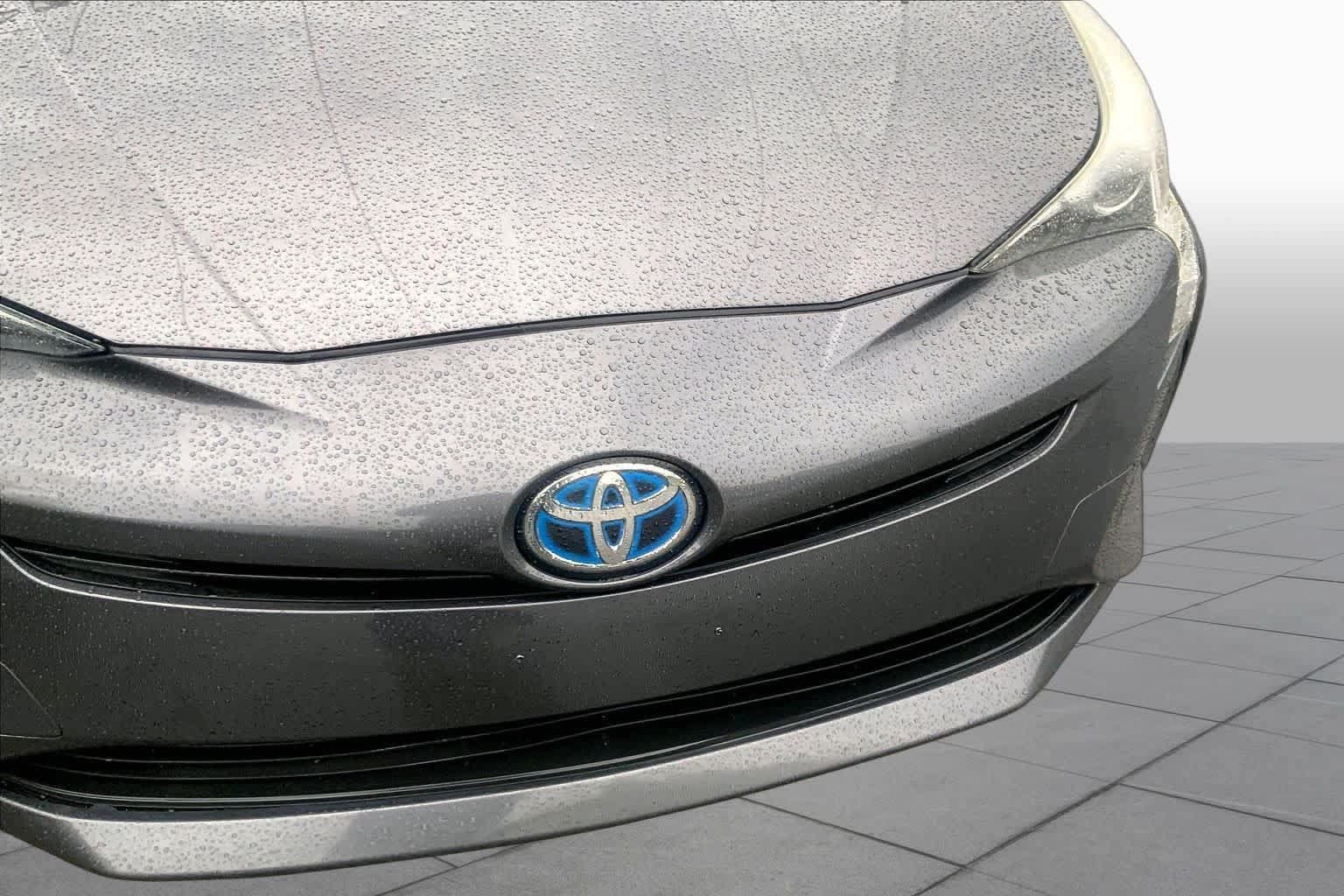 Used 2017 Toyota Prius Two FWD image 28