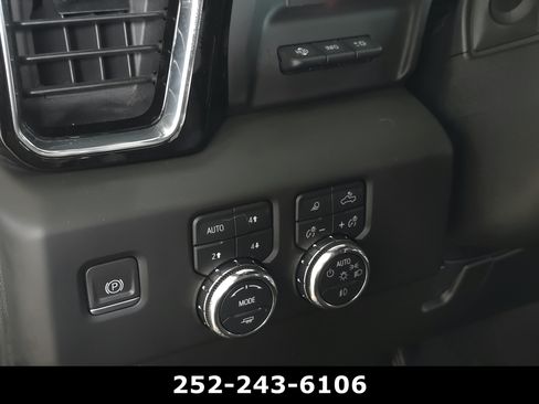 Used 2024 GMC Sierra 2500 Denali Ultimate AWD/4WD image 28