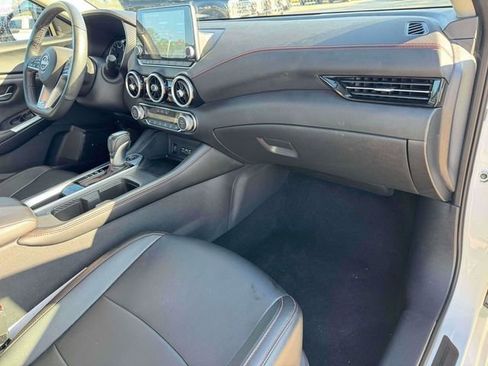 Used 2024 Nissan Sentra SR w/ SR Premium Package image 14