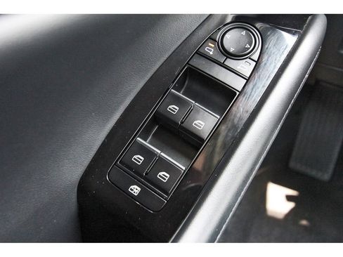 Certified 2025 MAZDA MAZDA3 s FWD image 22
