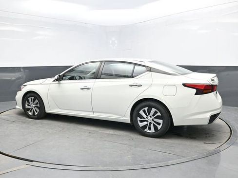 Used 2021 Nissan Altima 2.5 S FWD image 4
