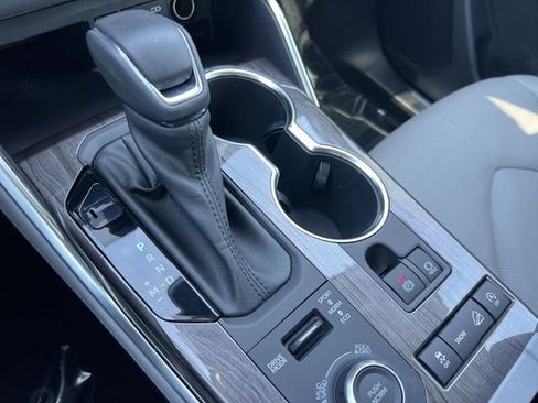 Used 2022 Toyota Highlander Platinum image 28